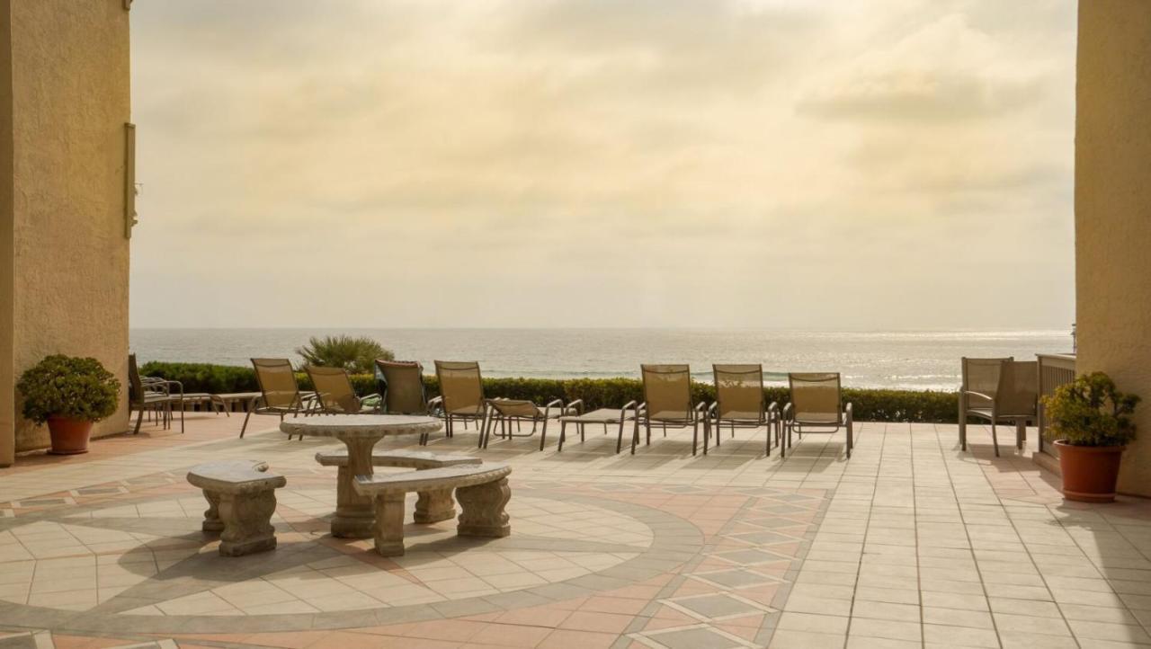 Steps From The Sandy Pacific Beach Apartment *