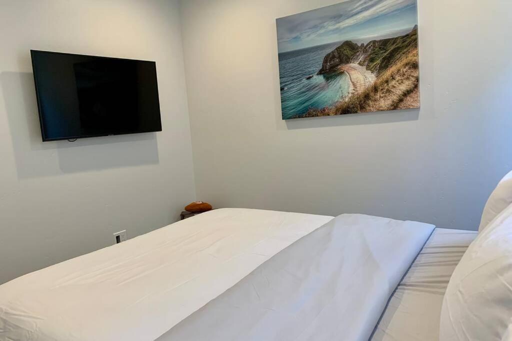 3bd Sleeps 8 Rooftop Bayside Feel The Ocean Breeze * San Diego