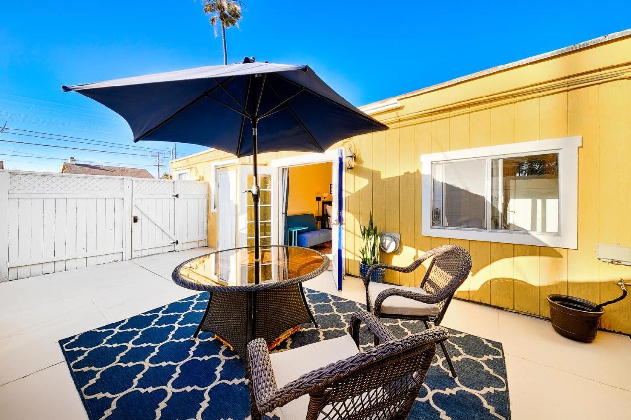 Beachy Bright Studio * San Diego