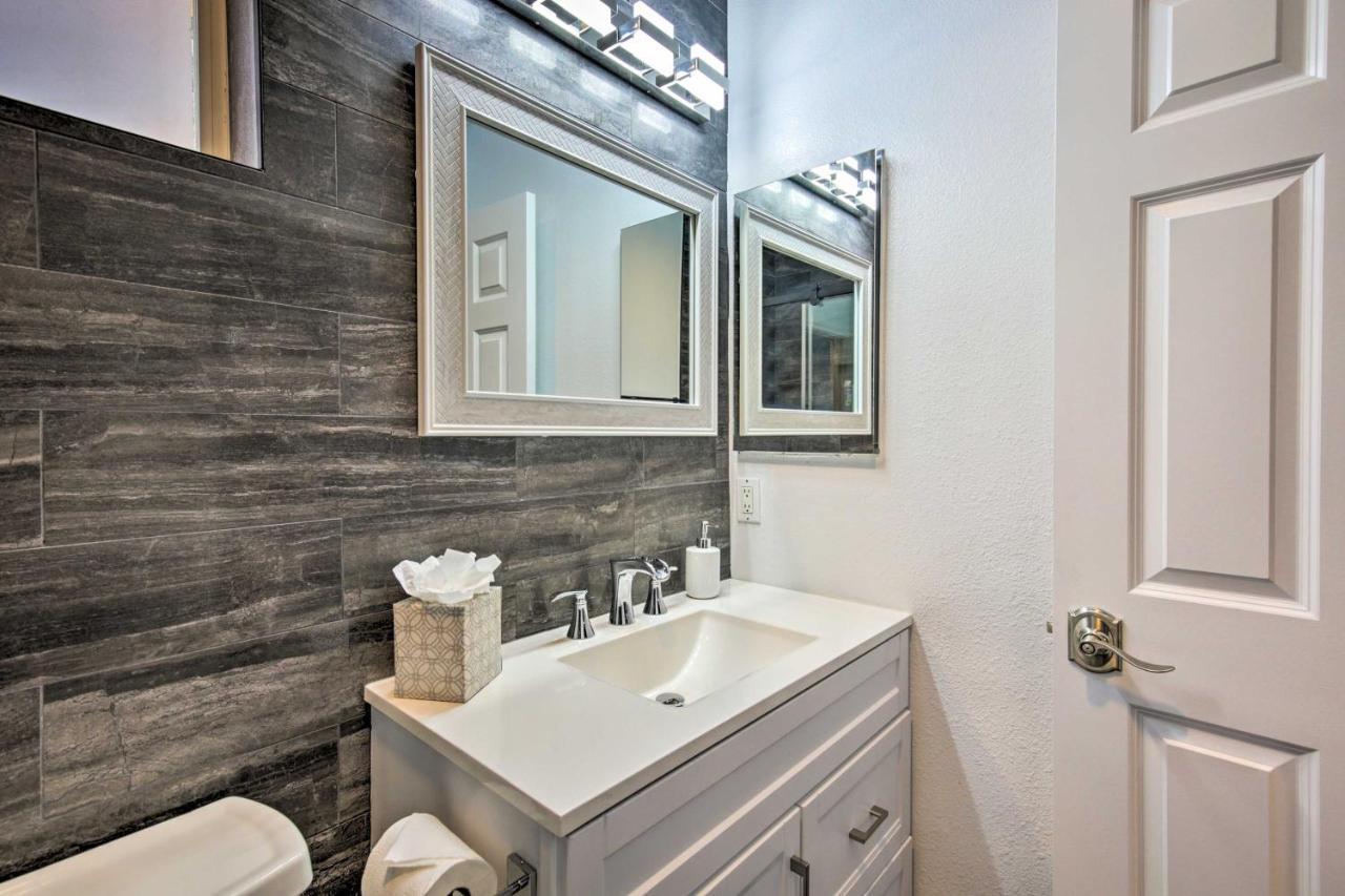 Apartment Torrey Modern Studio!