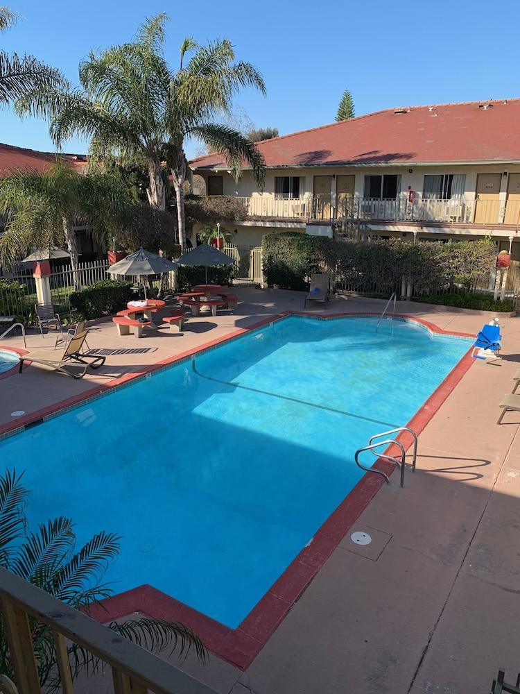 California Hotel