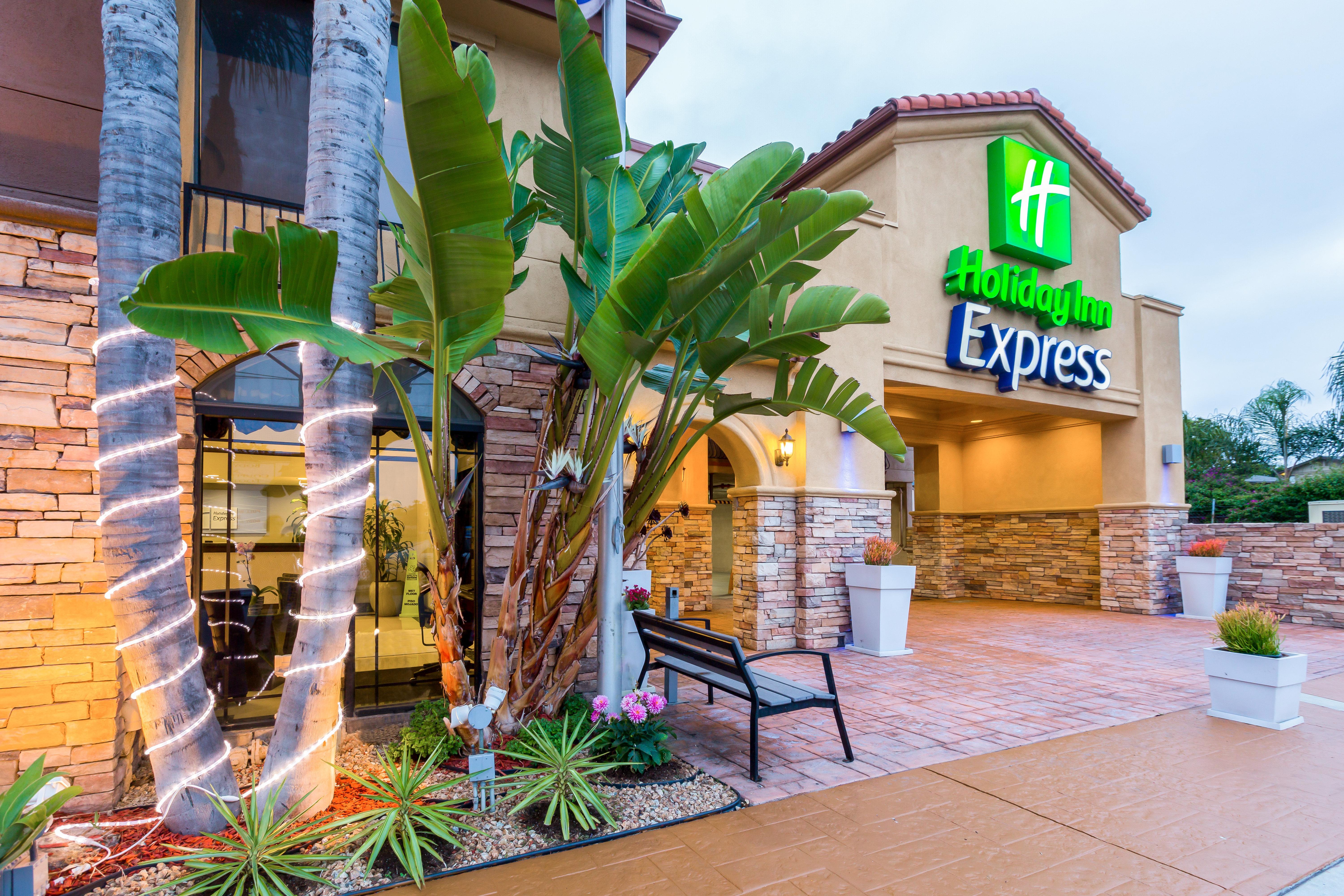 Hotel Express - Sea World Area By Ihg 2*