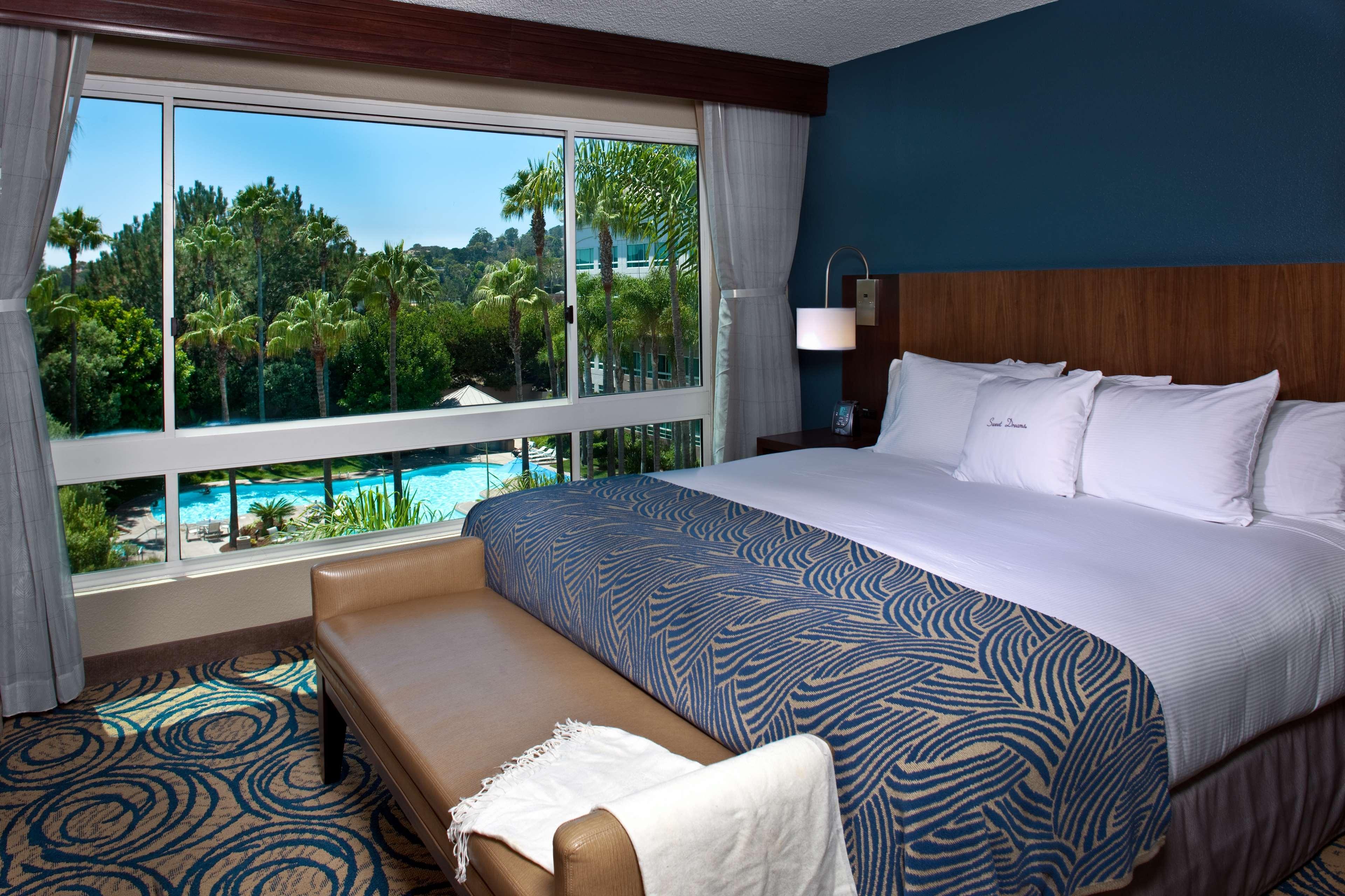 Hotel Doubletree By Hilton Del Mar 3*