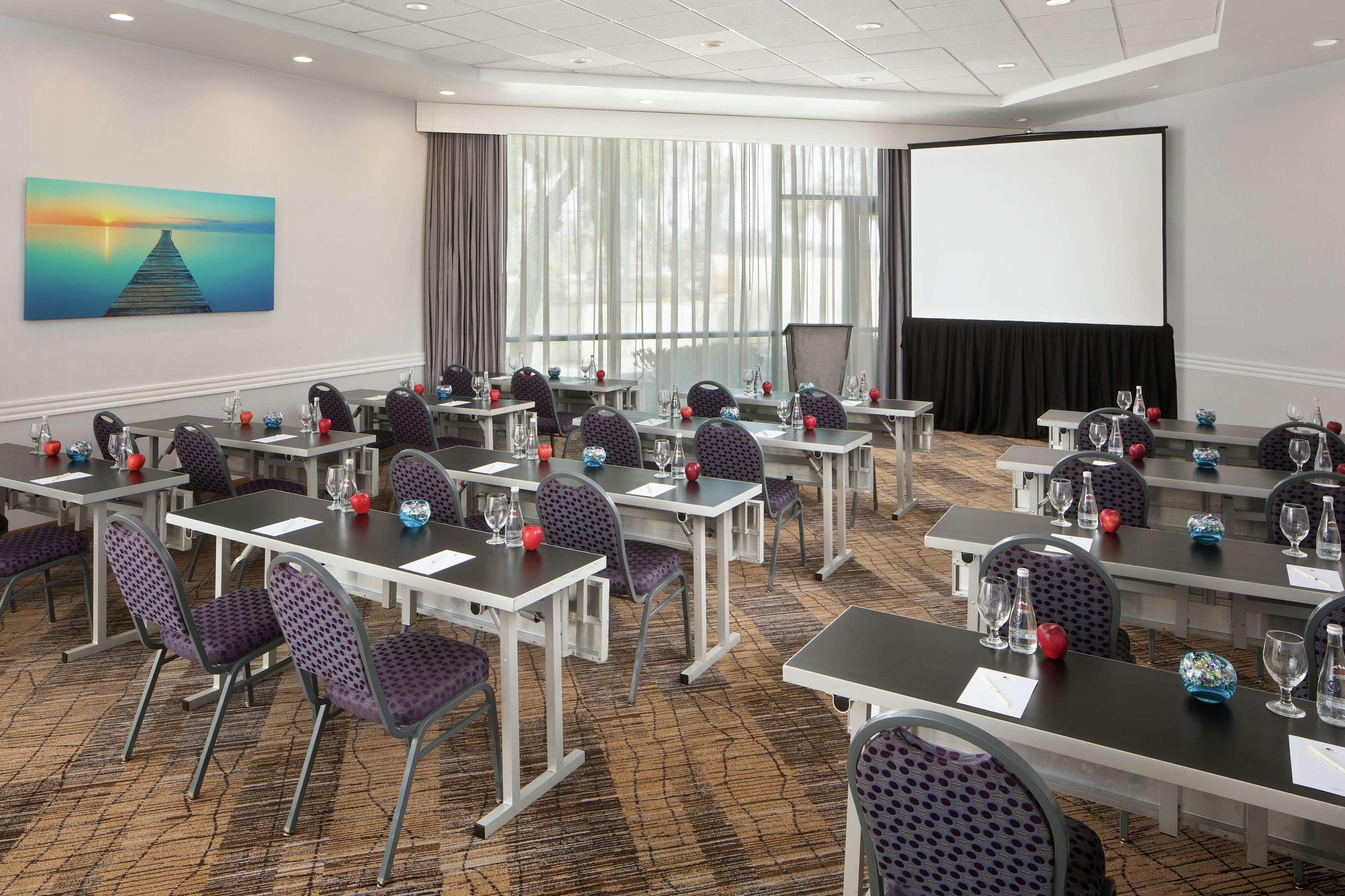 Doubletree By Hilton Circle San Diego