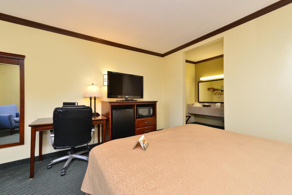 Inn Quality I-5 Naval Base San Diego