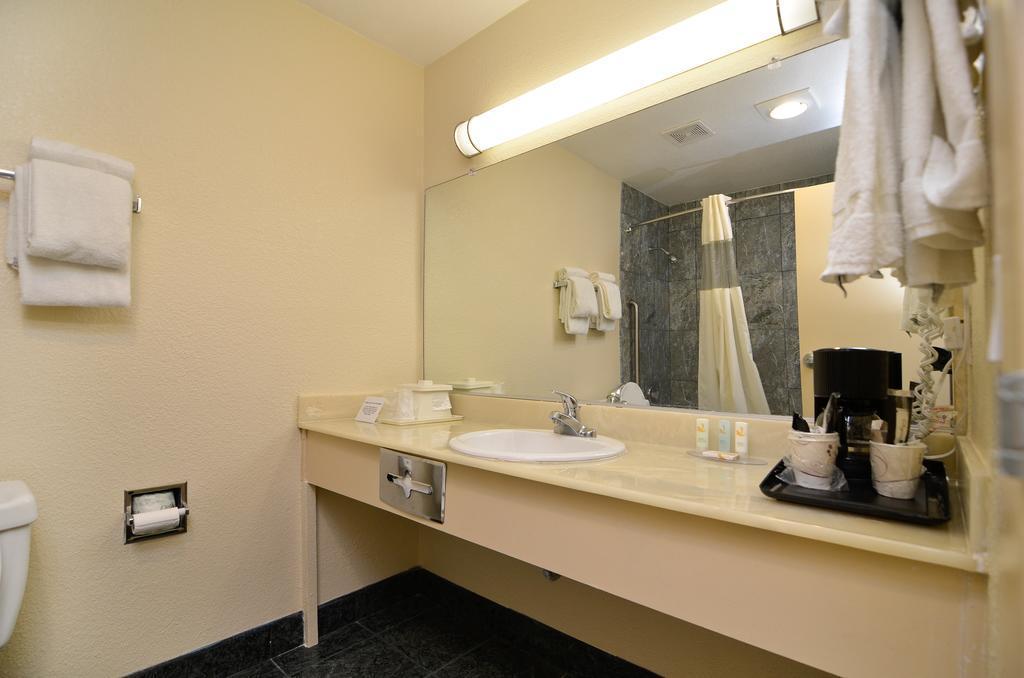 Inn Quality I-5 Naval Base San Diego