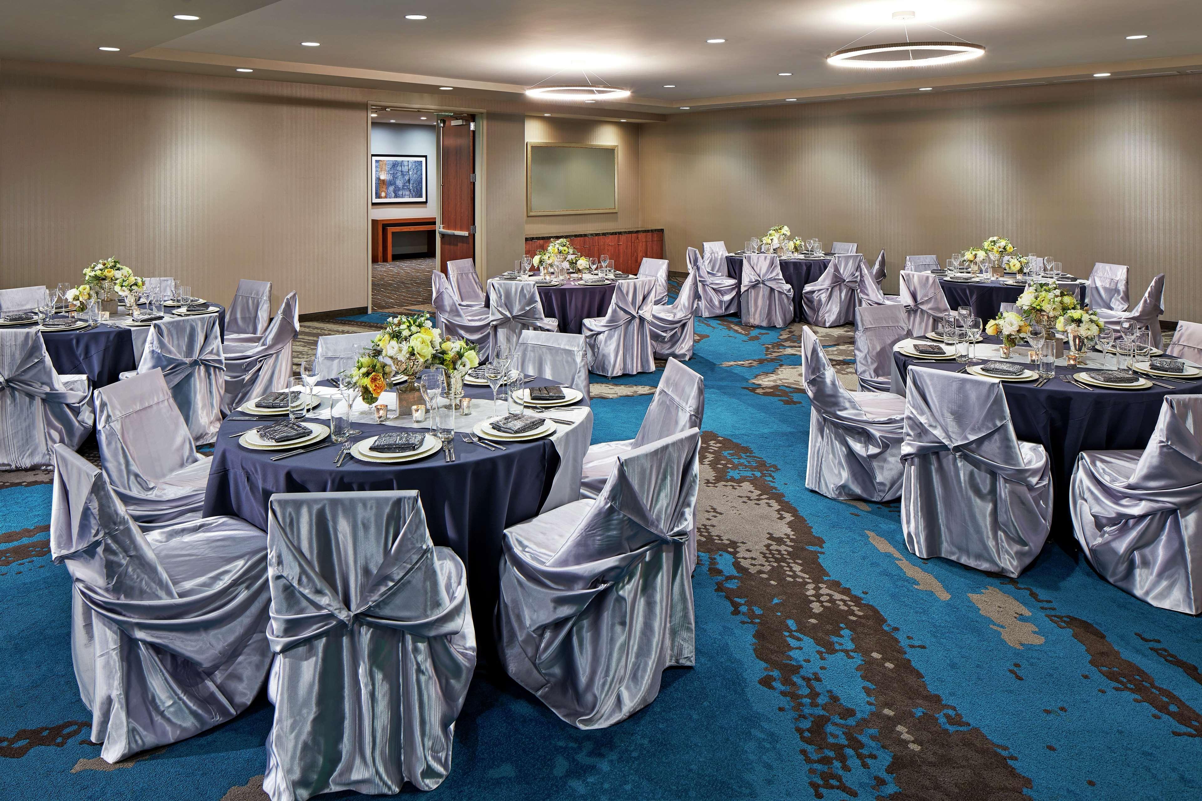 Hilton Garden Downtown/bayside, Ca Hotel San Diego