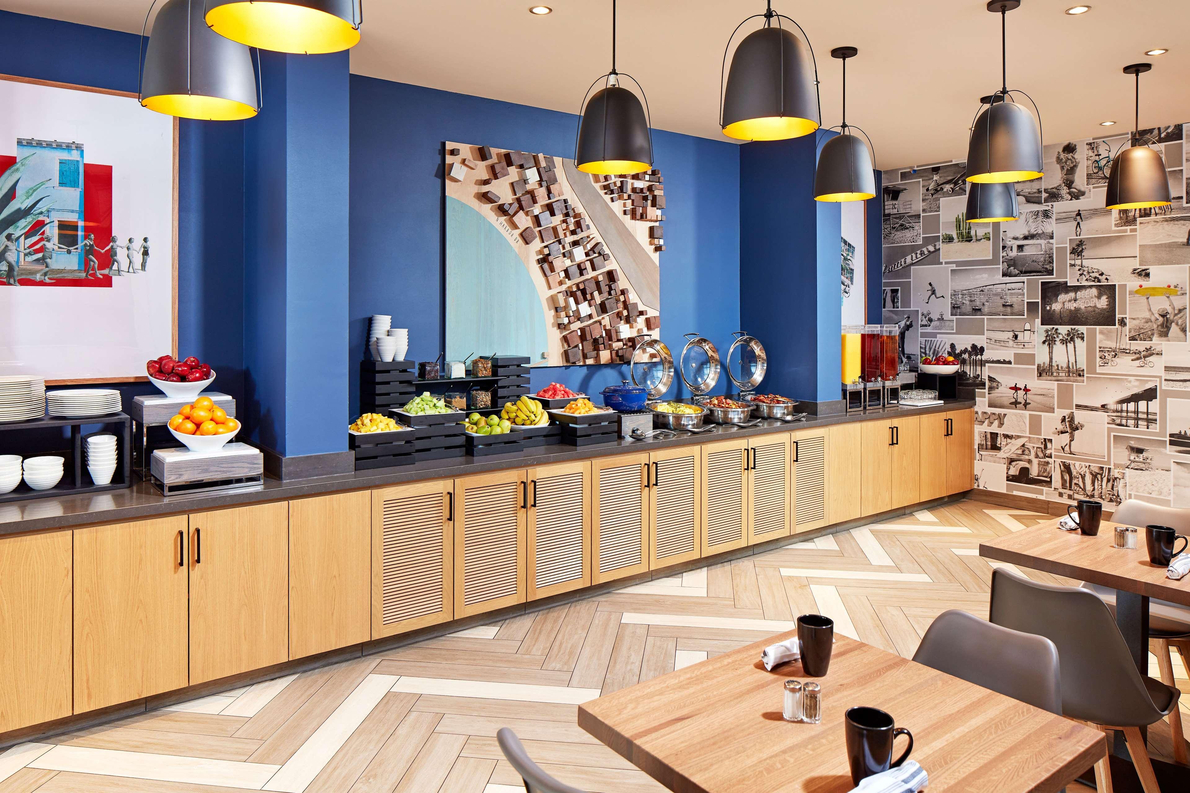 Hotel Hilton Garden Downtown/bayside, Ca 3*