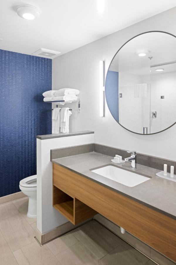 Hotel Fairfield & By Marriott Pacific