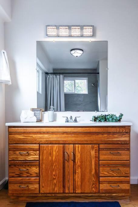 Crown Point Beach Retreat Apartment *