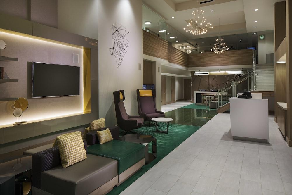 Courtyard By Marriott Gaslamp/convention Center