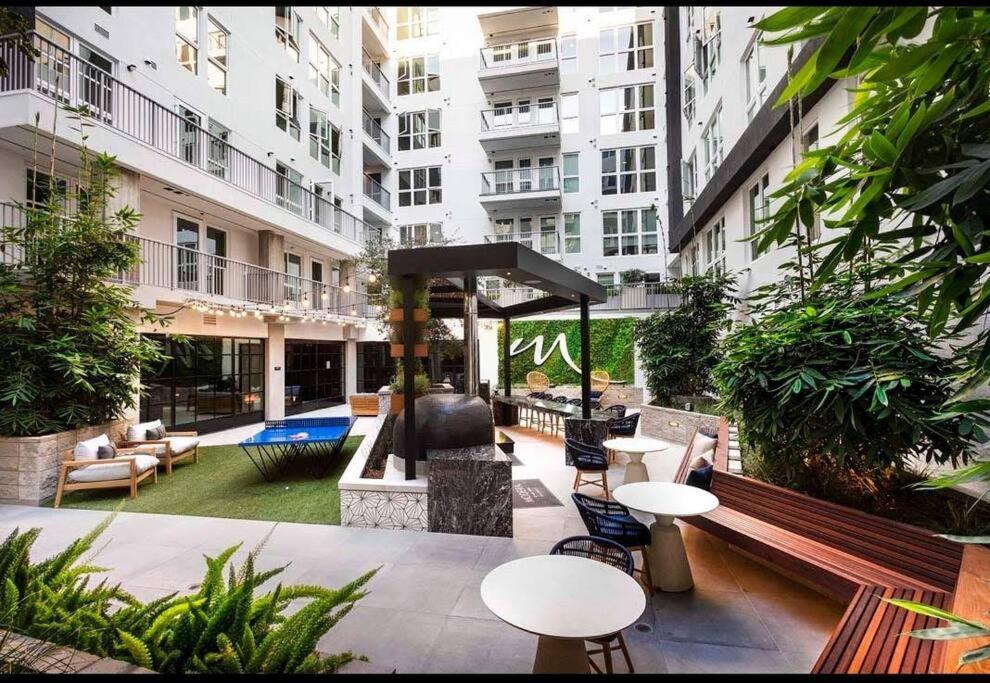 Lux With Rooftop Pool By Petco Park And Convention Center 41 Apartment