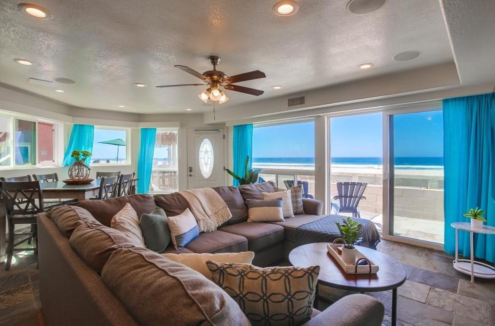 Aloha Breeze 1 Holiday home *