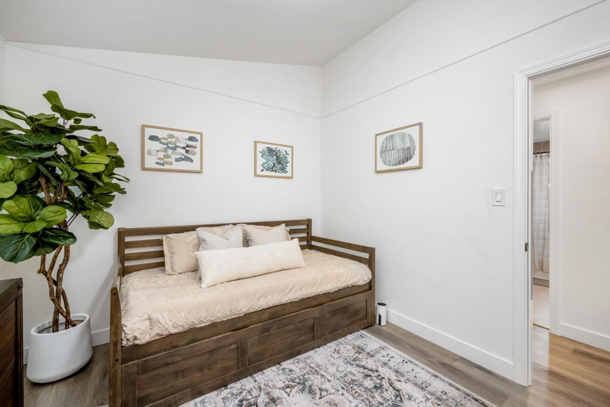 Spacious With 7 Beds Minutes From Mission Bay * San Diego