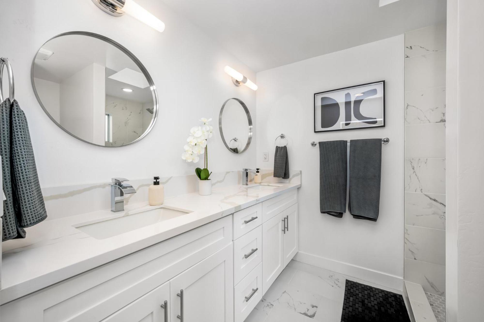 Spacious With 7 Beds Minutes From Mission Bay Holiday home