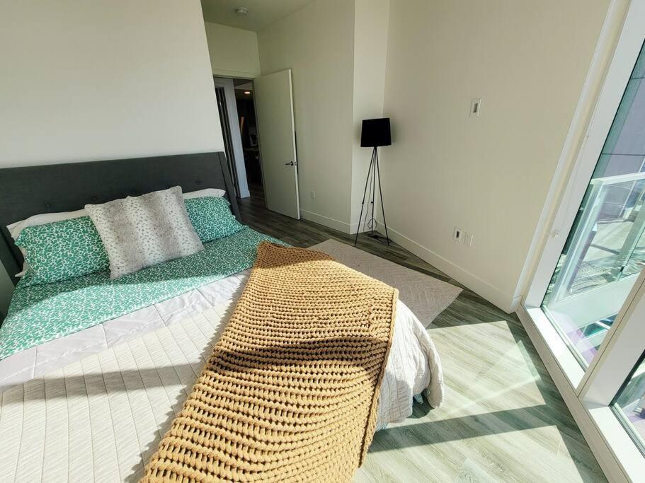 Stunning 1bed Downtown 1 Min To Petco Park Convention Center Apartment