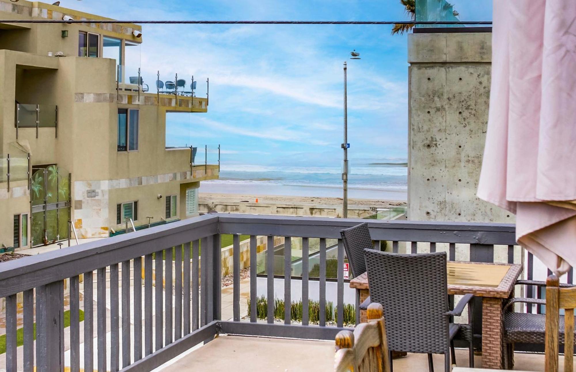 Holiday home Oceancatcher: Mission Beach Retreat With Ocean View *