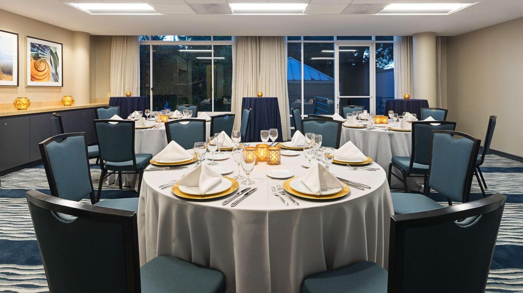 Hotel Doubletree By Hilton Del Mar 3*