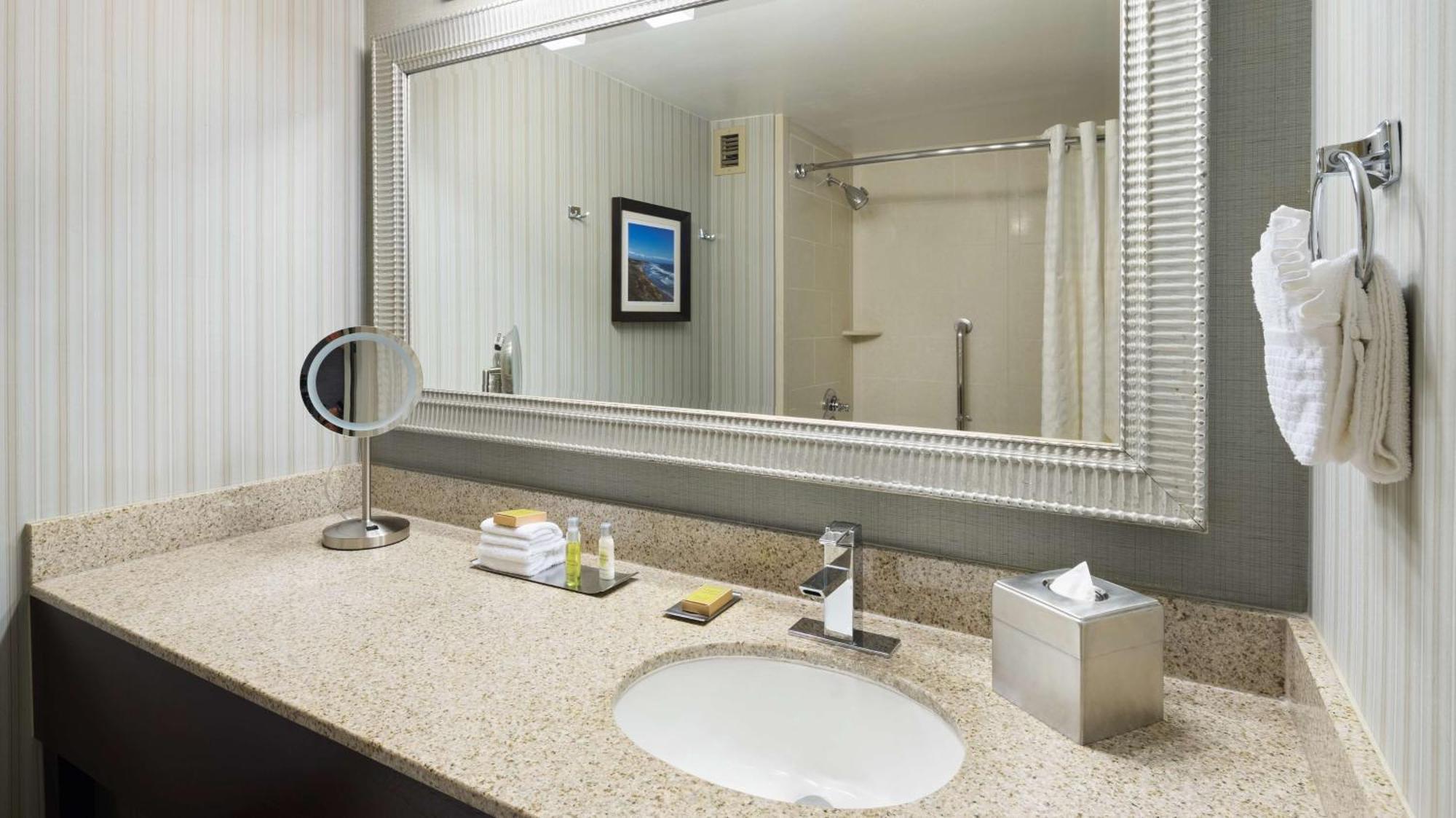 Doubletree By Hilton Del Mar Hotel