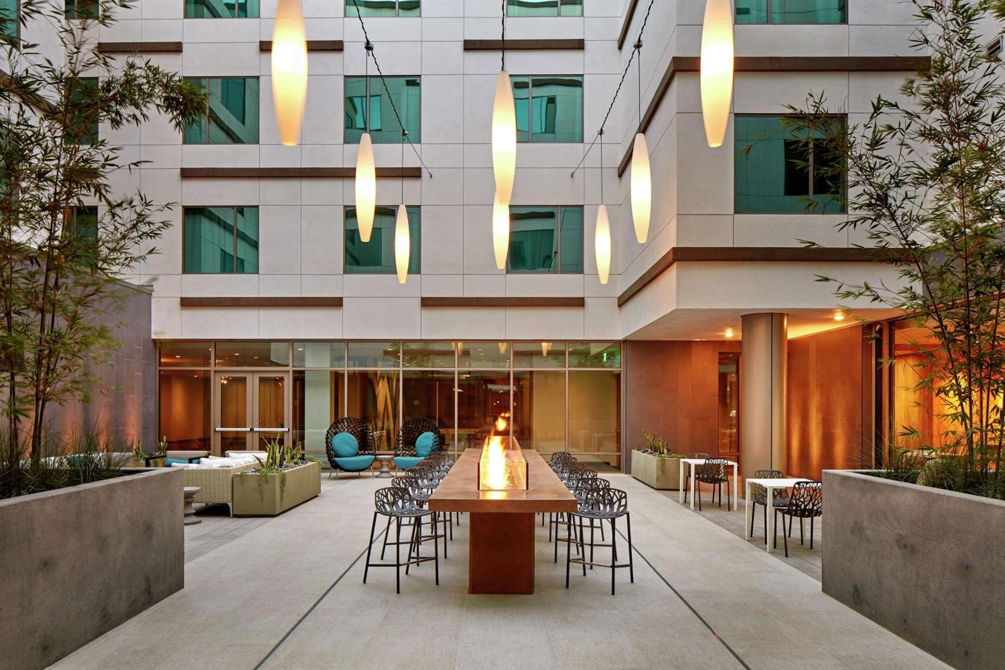 Hilton Garden Downtown/bayside, Ca Hotel San Diego