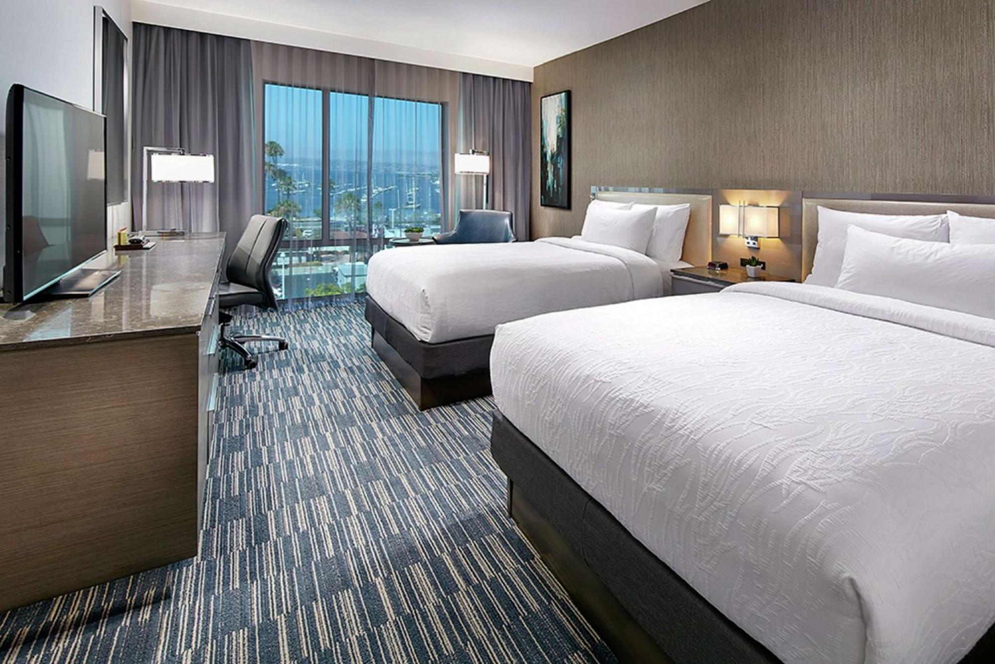 Hilton Garden Downtown/bayside, Ca 3*