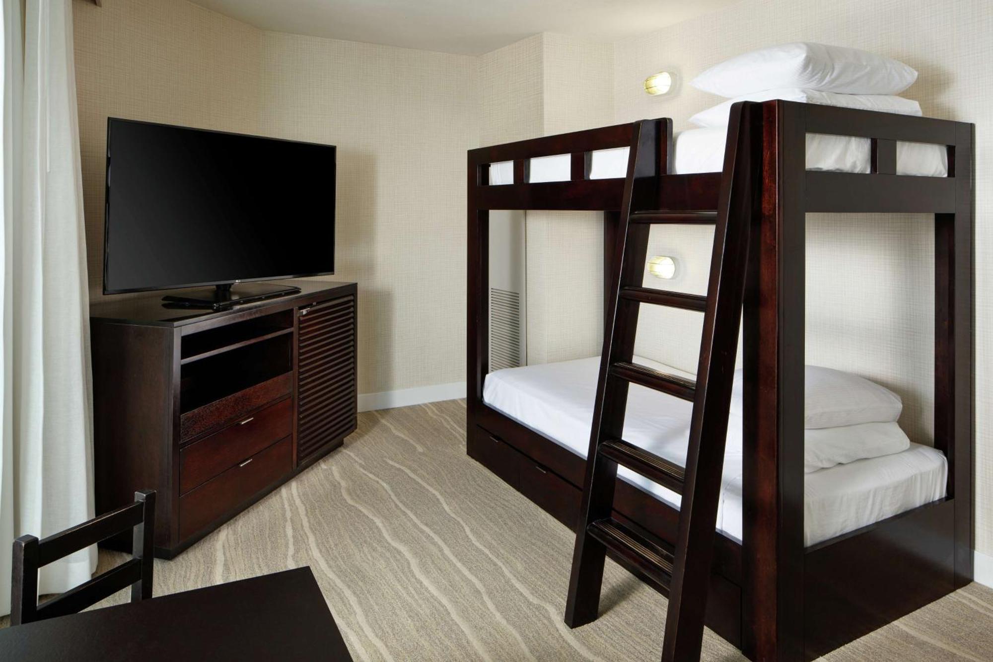 Doubletree By Hilton Circle Hotel 3*
