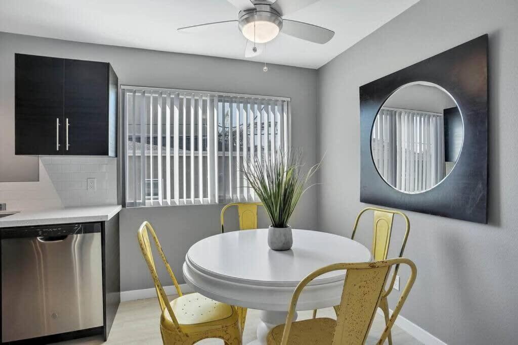 Northpark-businesstraveler-pets-2bed-w D-kitchen Apartment *