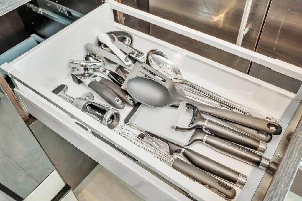 Northpark-businesstraveler-pets-2bed-w D-kitchen Apartment