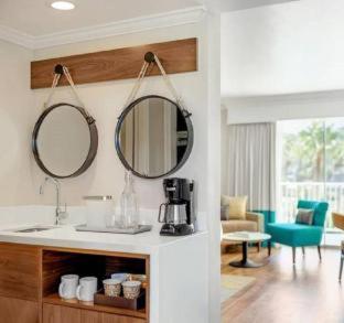 Hotel Town And Country 4*