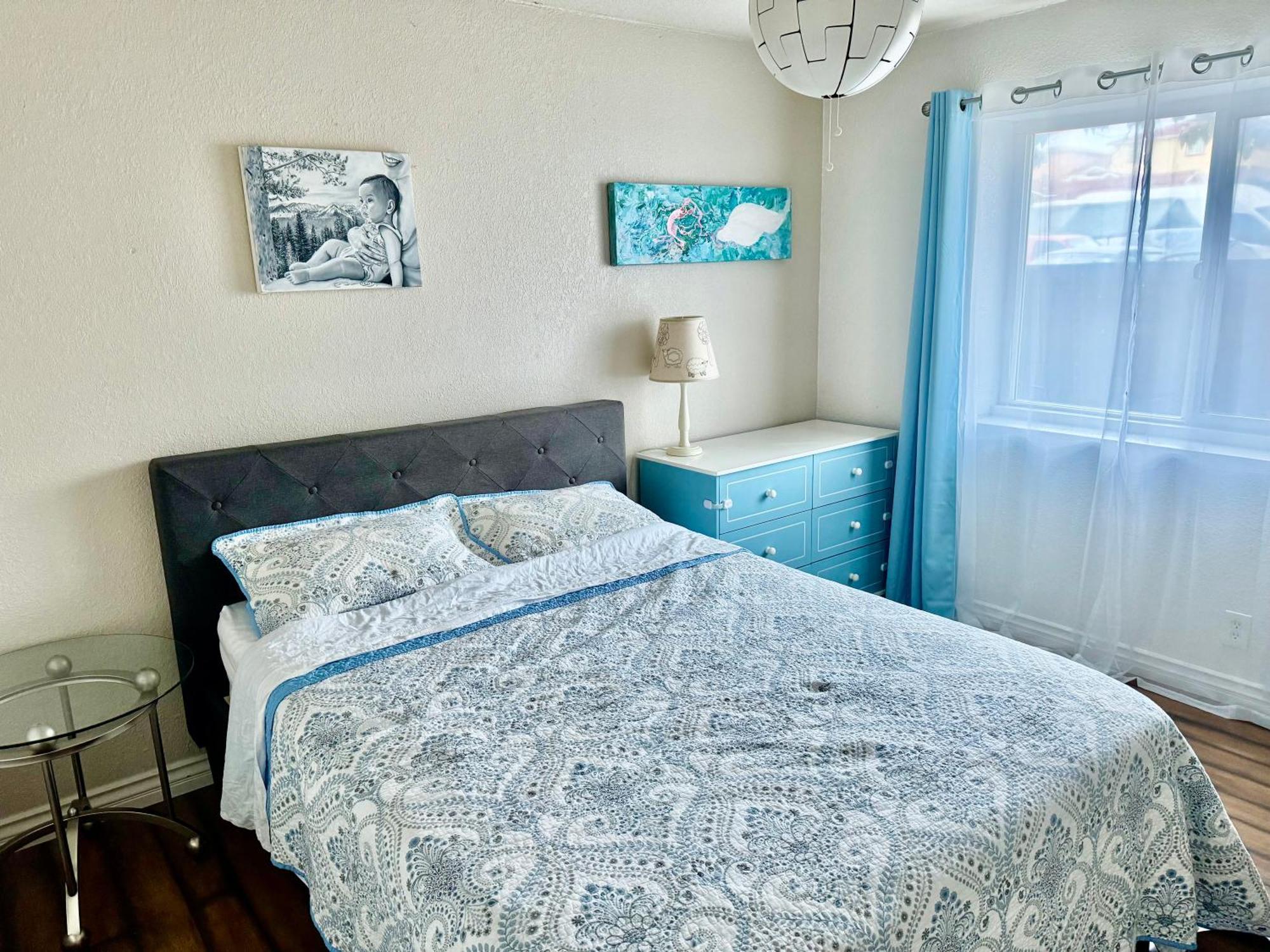 Artsy Smart Near Downtown & Balboa Park Apartment
