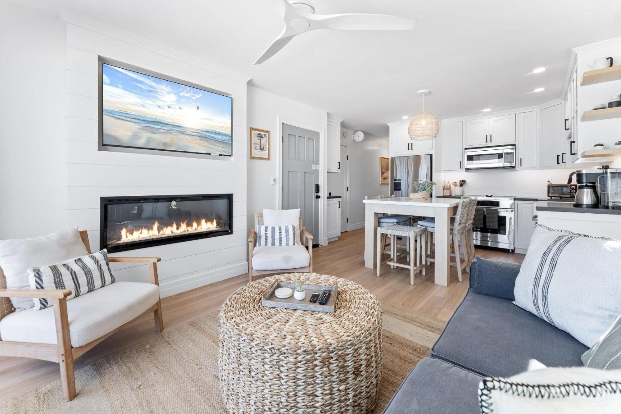 Holiday home Luxury S Oceanfront Unit With Rooftop & Hot Tub - Ac *