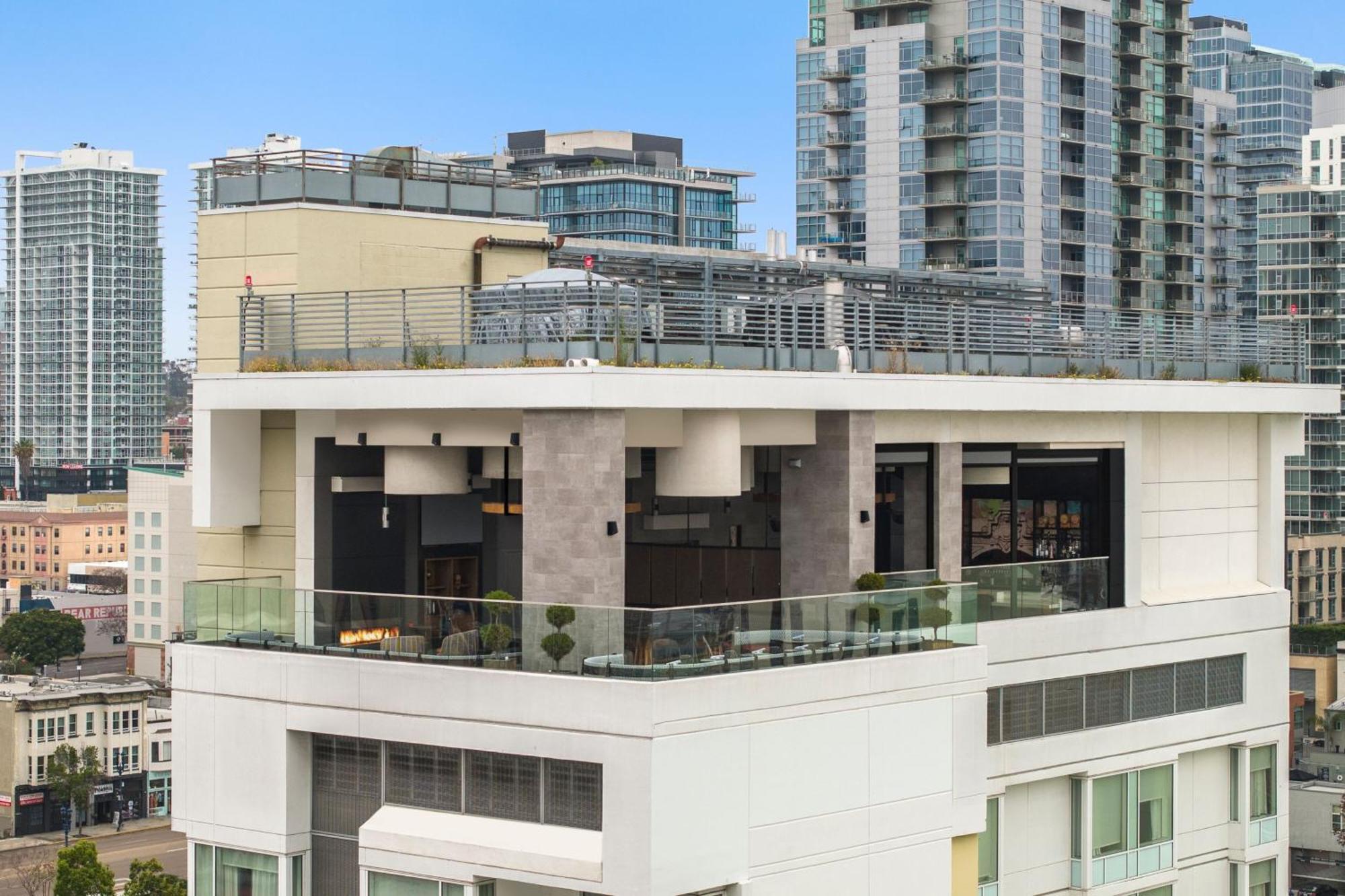 Courtyard By Marriott Gaslamp/convention Center Hotel