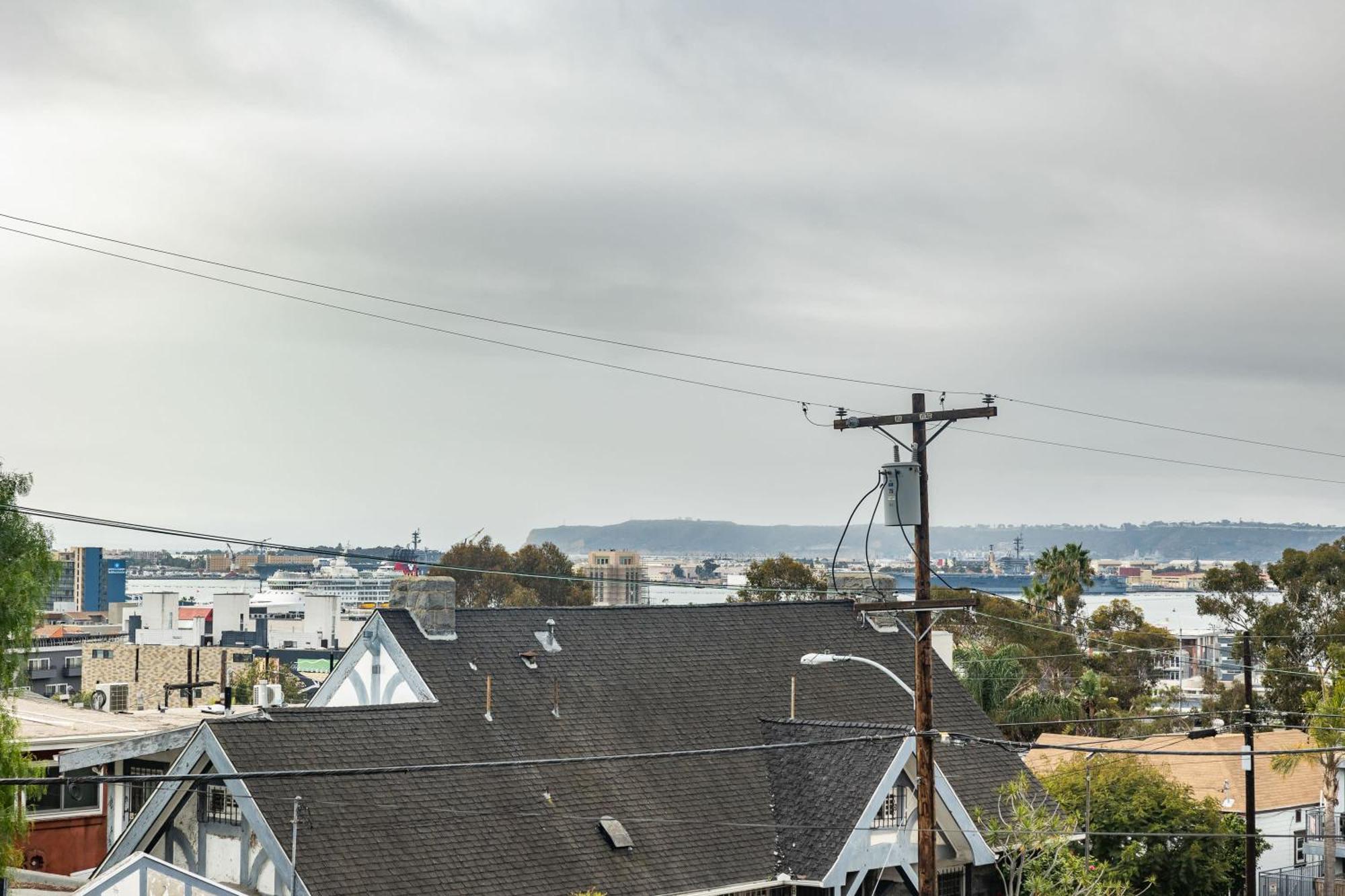 Historic House With Ocean View Center Of Sd *