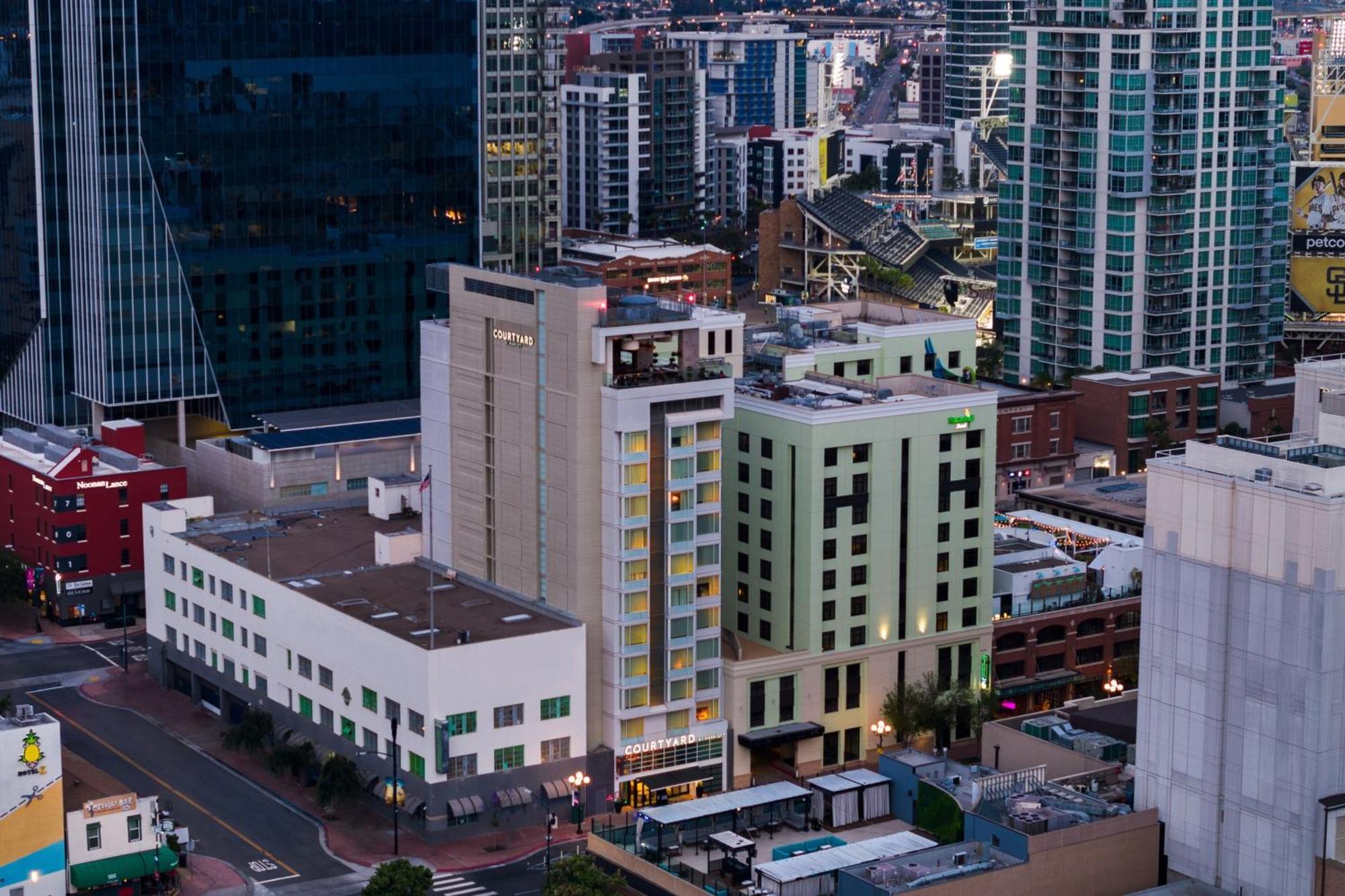 Courtyard By Marriott Gaslamp/convention Center Hotel San Diego