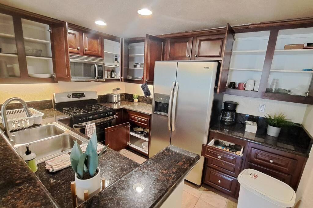 Venetian Luxury La Jolla, Spa, Pool, Gym Apartment *