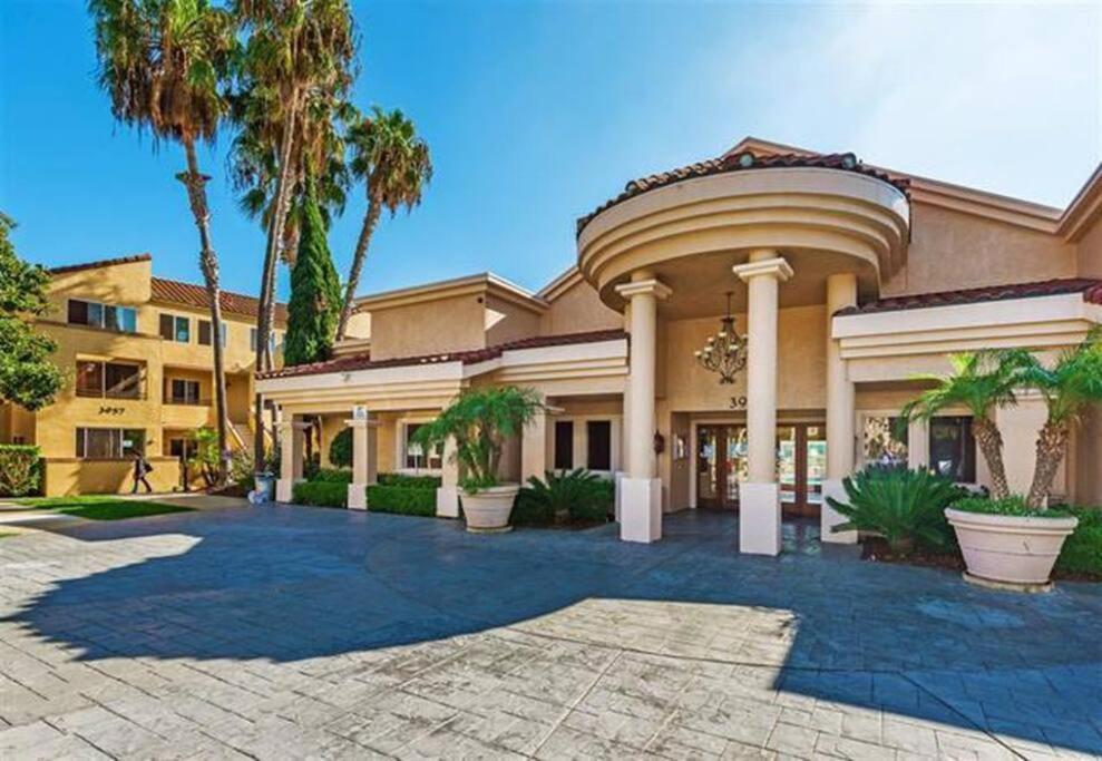 Apartment Venetian Luxury La Jolla, Spa, Pool, Gym *