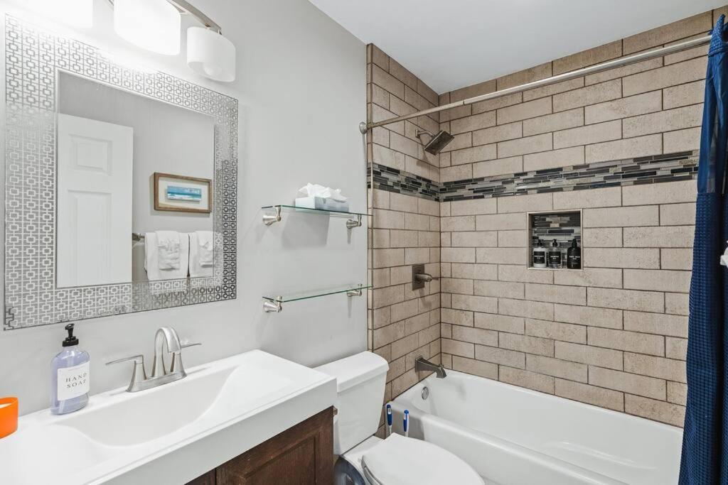 Bayside -2br Beachfront Free Parking Apartment *