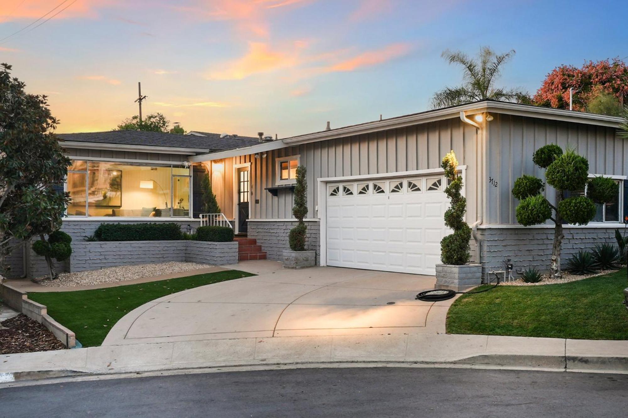 Hills Hideaway By Coastvh - Luxury Midtown 3br Holiday home *