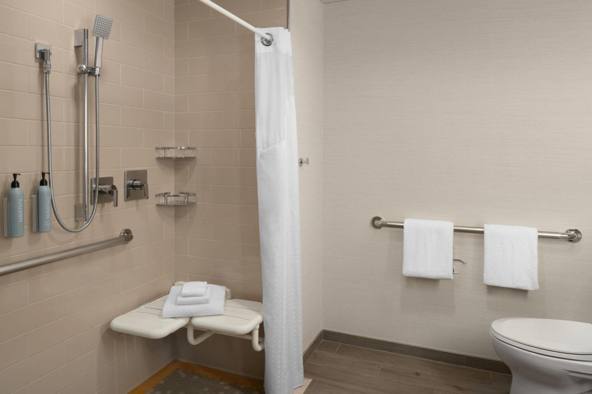Courtyard By Marriott Gaslamp/convention Center San Diego