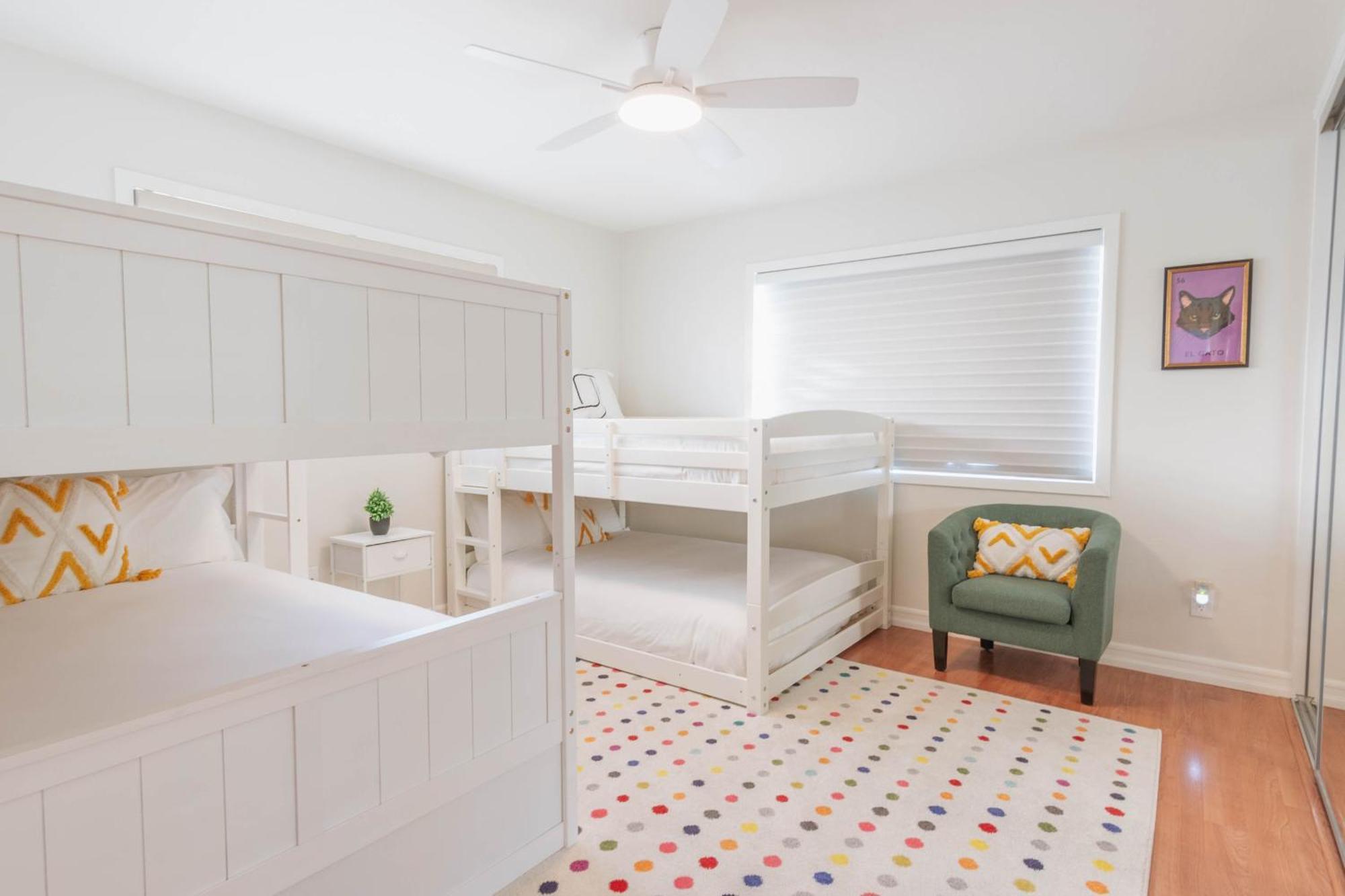 Family-friendly Bay Views, Game Room, Hot Tub! *
