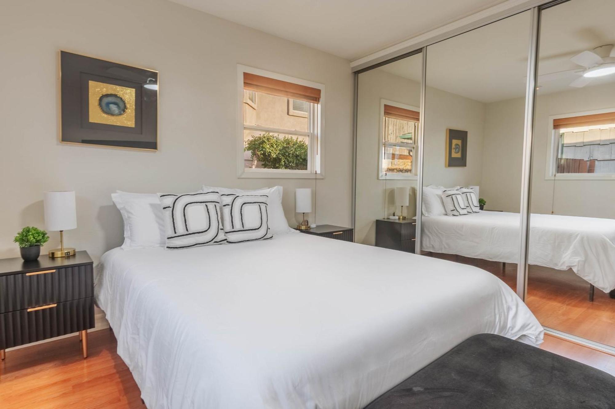 Family-friendly Bay Views, Game Room, Hot Tub! San Diego