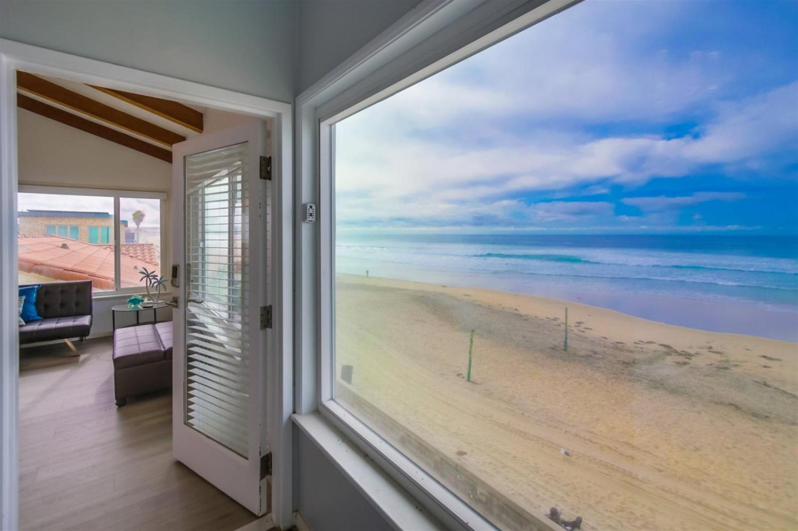 Mermaids Penthouse Apartment San Diego