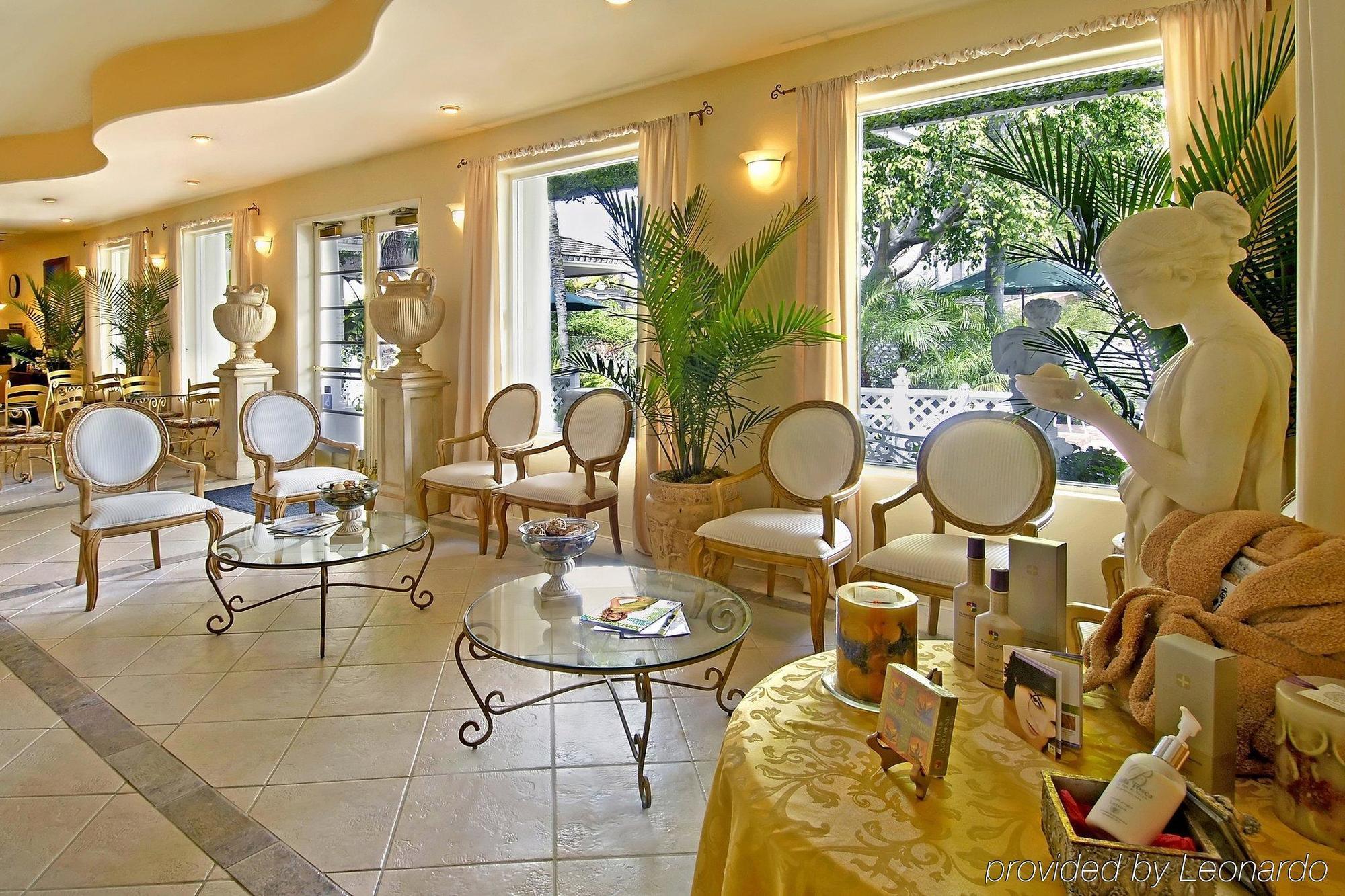 Town And Country 4*