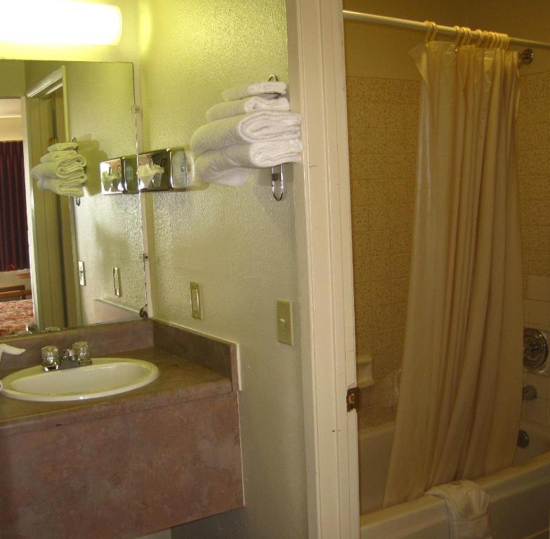 Ez 8 Old Town Motel 2*