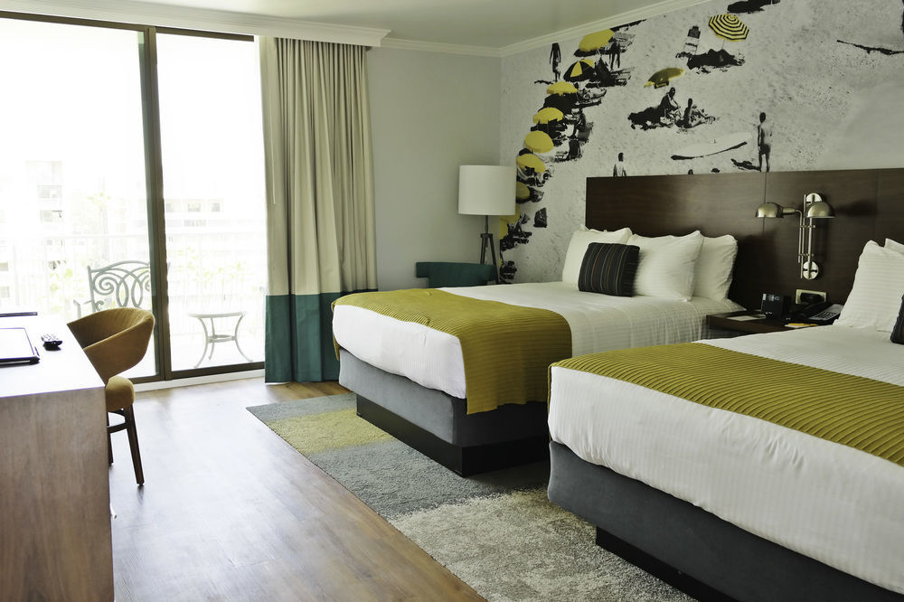 Hotel Town And Country 4*