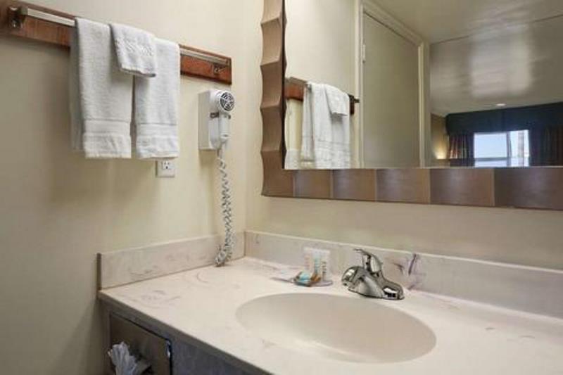 Primera Hotel