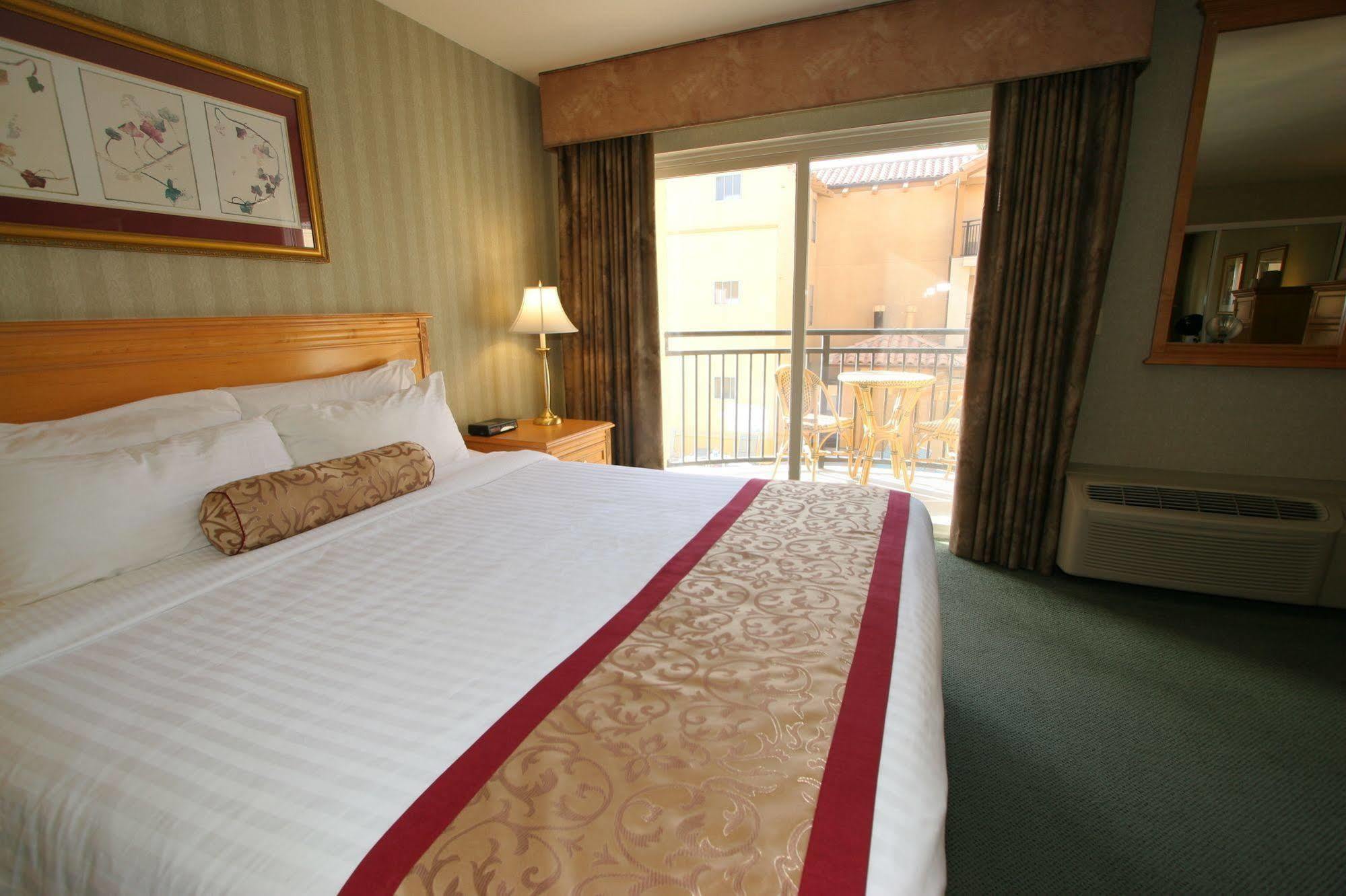 Ocean Park Hotel 3*