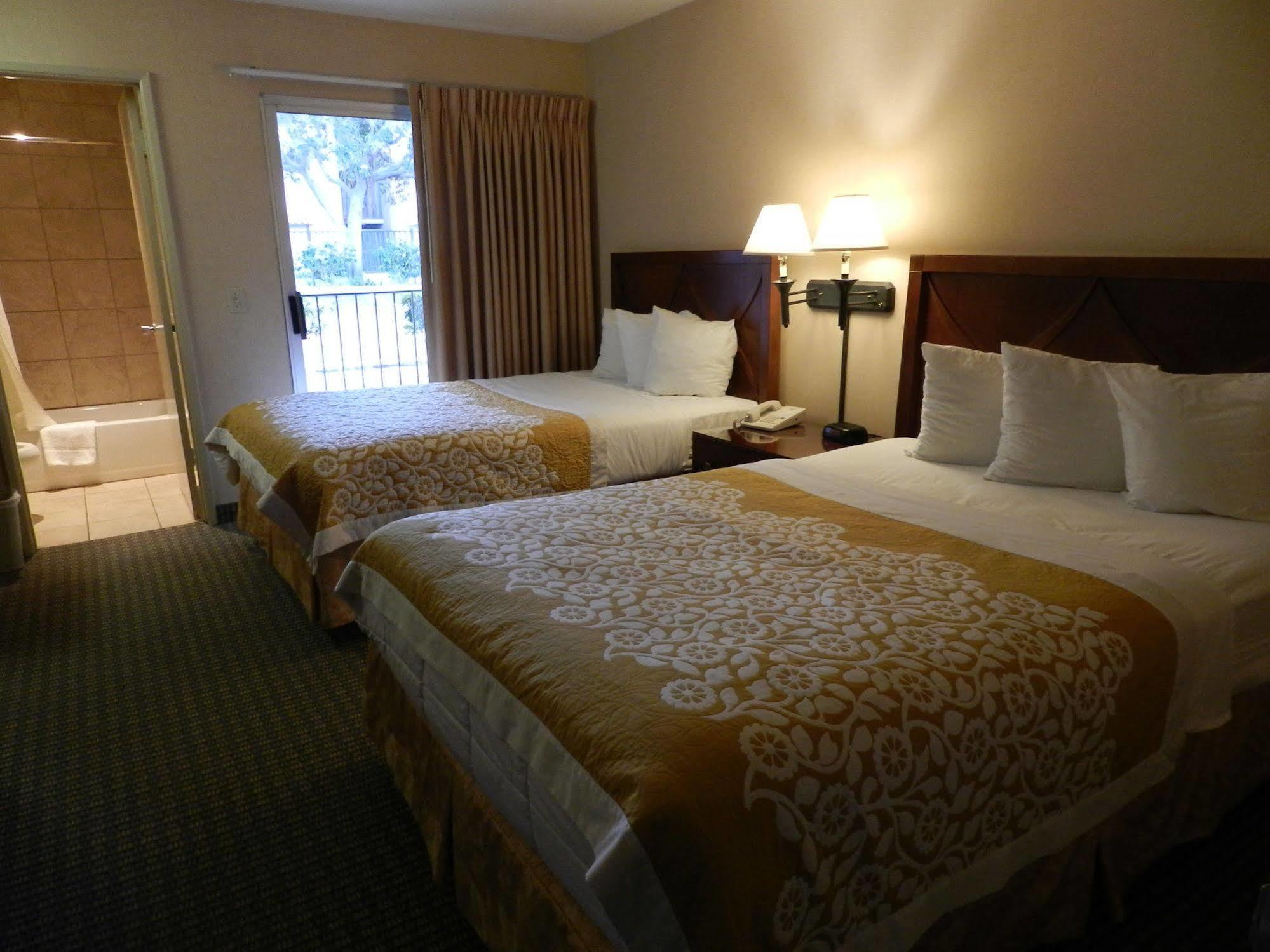 Hotel Presidio 2*
