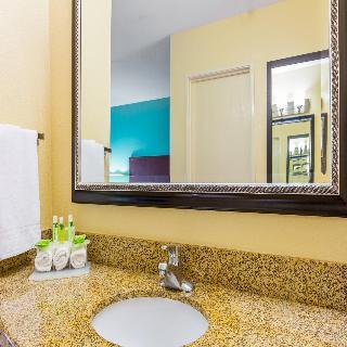 Greentree Mission Bay Hotel 3*