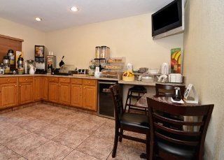Inn Quality I-5 Naval Base 2*